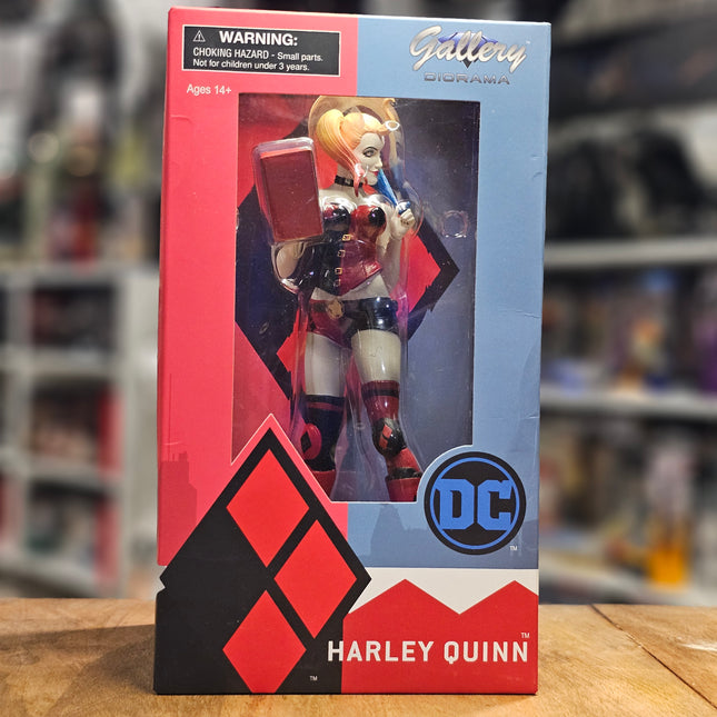 Harley Quinn Gallery Diorama