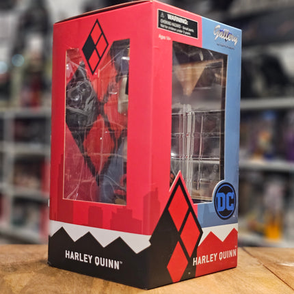 Harley Quinn Gallery Diorama