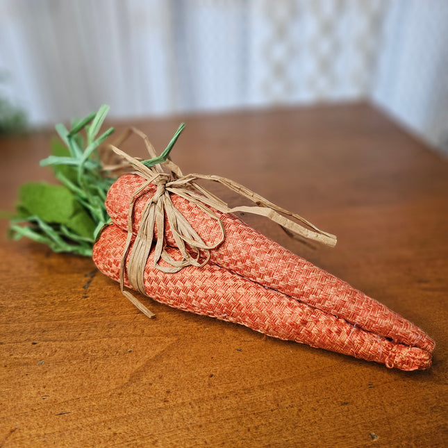 Set of 3 Bundled Carrot Decor
