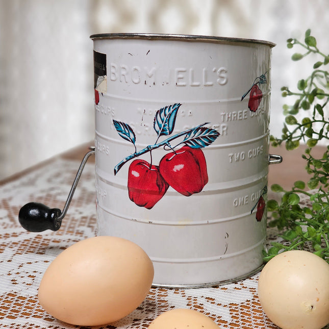 1950's Bromwell's Metal Flour Sifter 3-Cup White with Red Apples