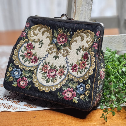 Vintage Floral Tapestry Purse - Scalloped Motif