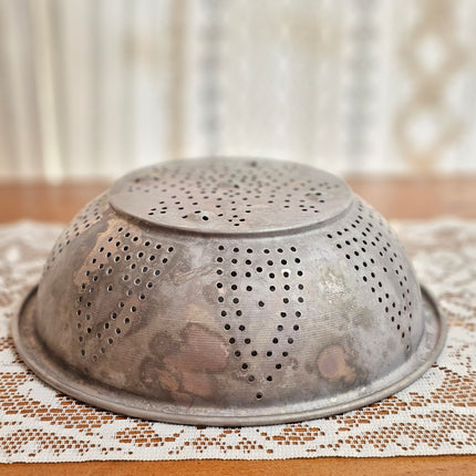Vintage Aluminum Sunflower Colander