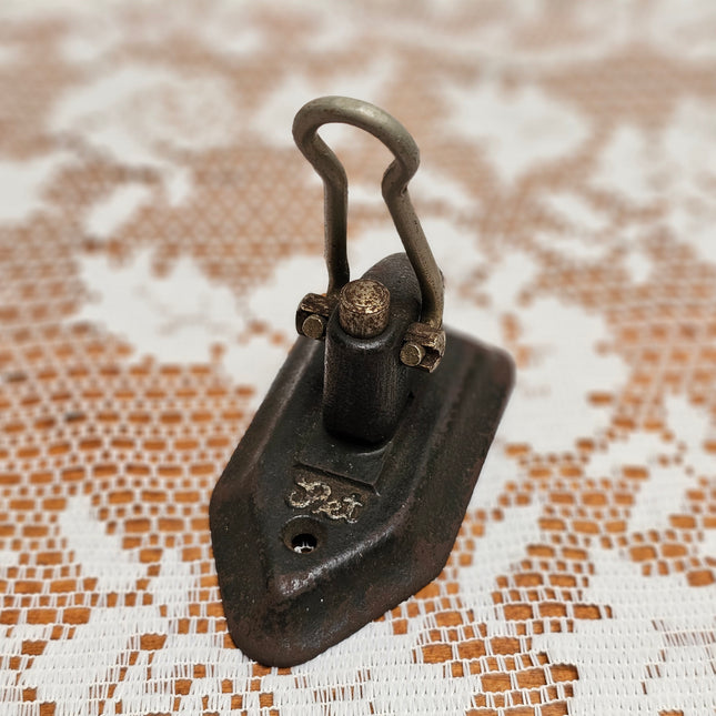 Vintage Wilson Jones Bet Single Hole Paper Punch