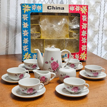 Vintage 17-Piece China Children's Toy Tea Set