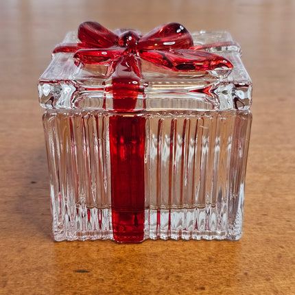 2.75" Square Glass Lidded Present Box
