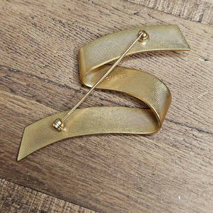 Vintage Napier Gold Ribbon Brooch Pin
