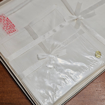 Vintage Linen Placemats and Napkins Set