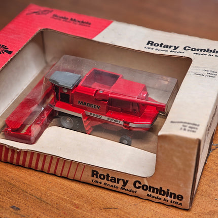 Vintage Massey Ferguson 8590 Rotary Combine 1/64 Scale