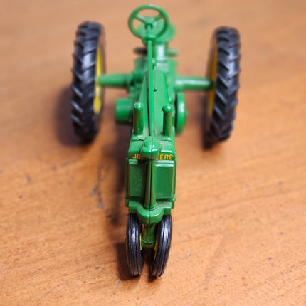 ERTL John Deere Tractor Model "A" 1/16 Scale