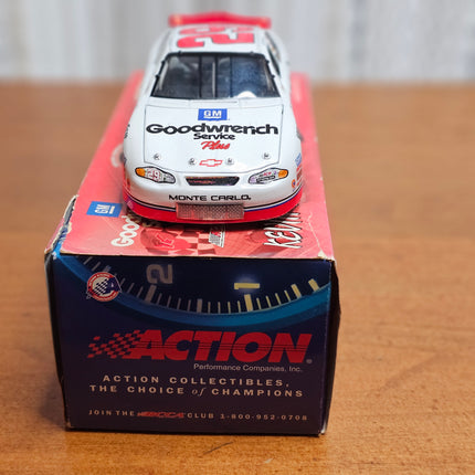 Kevin Harvick #29 GM 2001 Chevrolet Monte Carlo Diecast Model Car 1:24