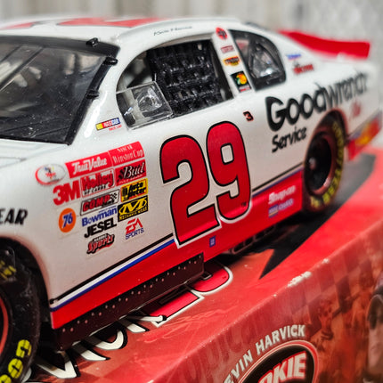 Kevin Harvick #29 GM 2001 Chevrolet Monte Carlo Diecast Model Car 1:24
