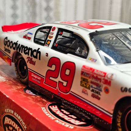 Kevin Harvick #29 GM 2001 Chevrolet Monte Carlo Diecast Model Car 1:24