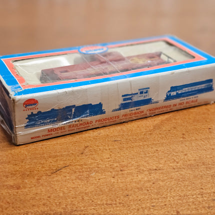 Model Power HO Scale Sante Fe Caboose Car