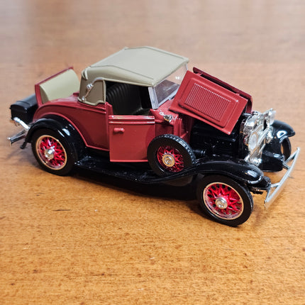 1931 Chevy Sport Cabriolet Die Cast Model Car