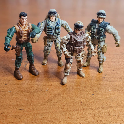 Set of 4 Military Action Figures