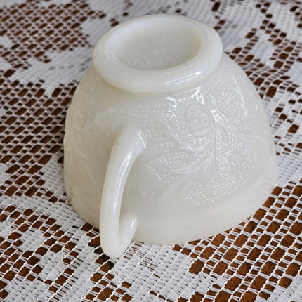 Vintage Anchor Hocking Ivory Sandwich Pattern Milk Glass Punch Bowl Set