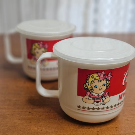 Campbell's 1992 Set of 2 Plastic Anchor Hocking Soup Mugs With Lids