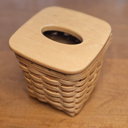 2001 Longaberger Tissue Basket