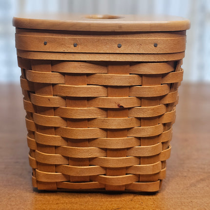 2001 Longaberger Tissue Basket