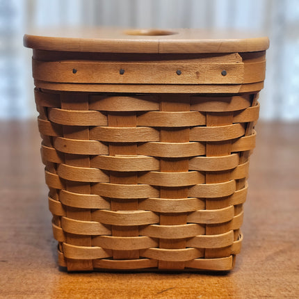 2001 Longaberger Tissue Basket
