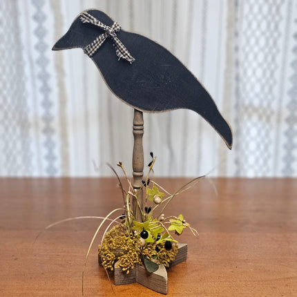 Primitive-Style Wood Spindle Crow Decor