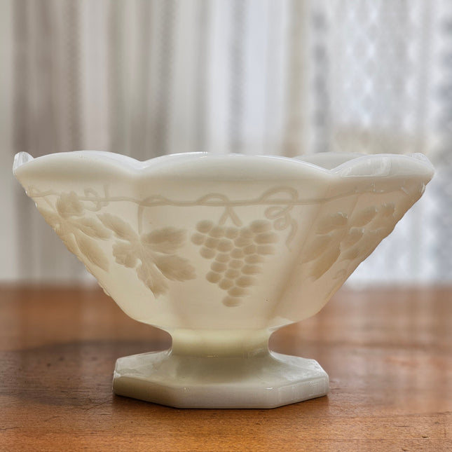 Vintage Anchor Hocking Milk Glass Footed Pedestal Fruit Bowl