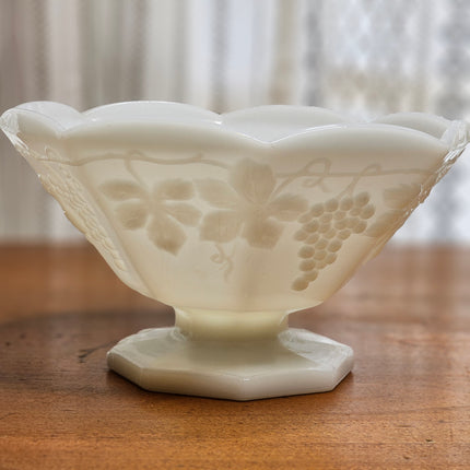 Vintage Anchor Hocking Milk Glass Footed Pedestal Fruit Bowl