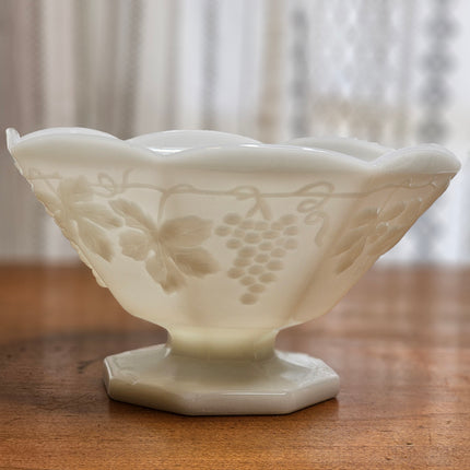 Vintage Anchor Hocking Milk Glass Footed Pedestal Fruit Bowl