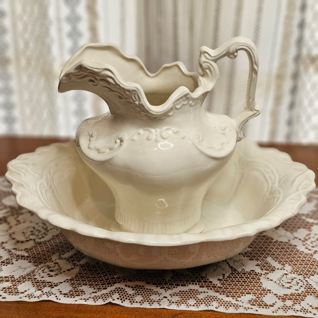 Vintage Arnel's Ceramic Pitcher And Wash Basin Set