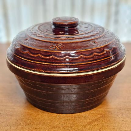 Vintage Marcrest Daisy Dot Lidded Stoneware Dutch Oven
