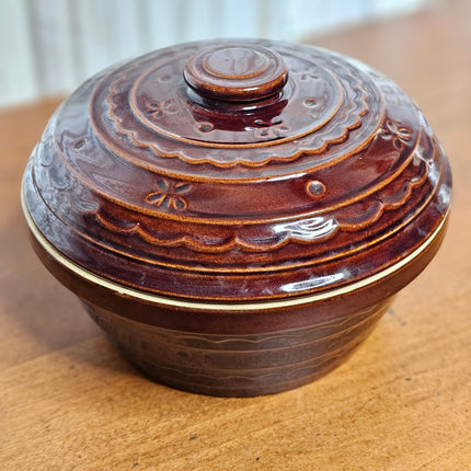 Vintage Marcrest Daisy Dot Lidded Stoneware Dutch Oven