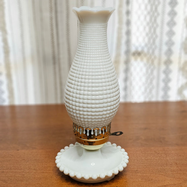 Vintage Milk Glass Corn Cob Hobnail Lamp