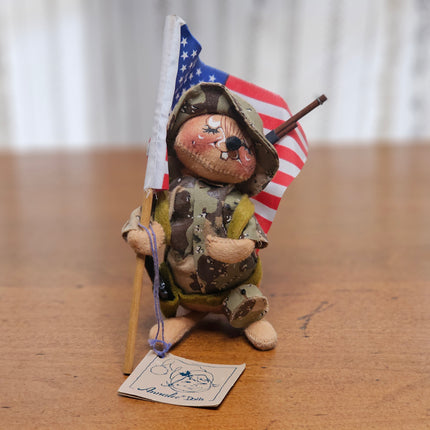 Vintage 1991 Annalee Dolls Desert Storm Patriotic Soldier Mouse