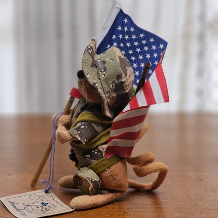 Vintage 1991 Annalee Dolls Desert Storm Patriotic Soldier Mouse