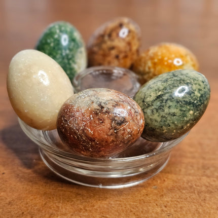 Set of 6 Vintage Alabaster Stone Eggs Made in Italy