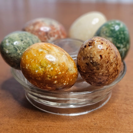 Set of 6 Vintage Alabaster Stone Eggs Made in Italy